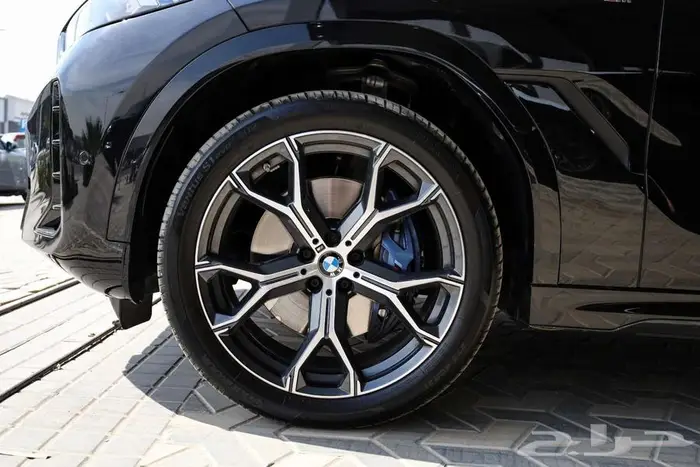 بي ام دبليو X6 xdrive 40 موديل 2025 عداد 34 الف كم 24