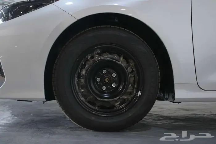 تويوتا كرولا استاندر 2025 محرك 2000 سي سي 8