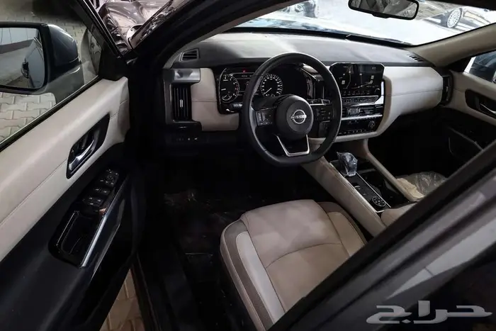 نيسان باثفايندر 2023 فئة SV 7