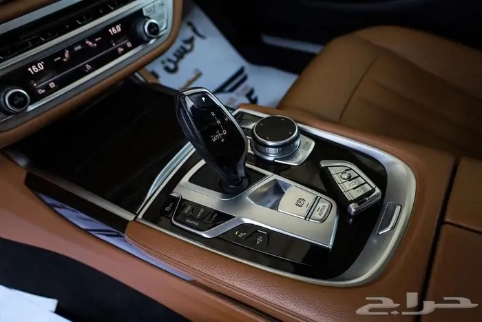 بي ام دبليو 730Li فل كامل موديل 2021 13