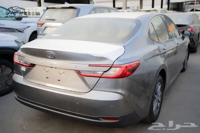 تويوتا كامري E ستاندر بنزين 2025 ب 113.300(شامل الضريبة) 4