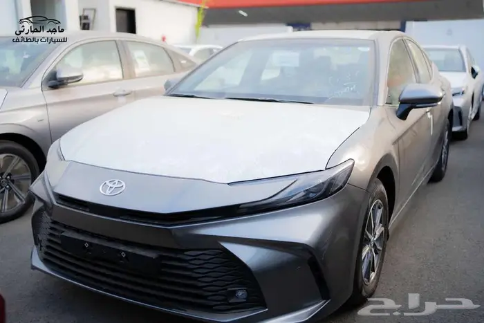 تويوتا كامري E ستاندر بنزين 2025 ب 113.300(شامل الضريبة) 2