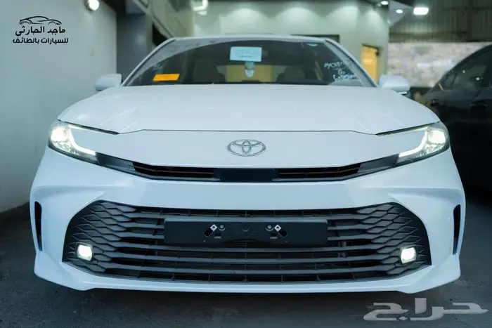 تويوتا كامري E ستاندر بنزين 2025 ب 113.300(شامل الضريبة) 12