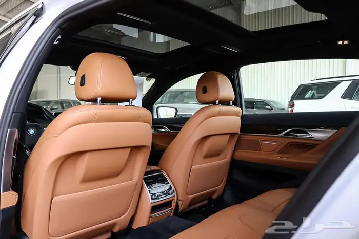 BMW 2018 730Li 10