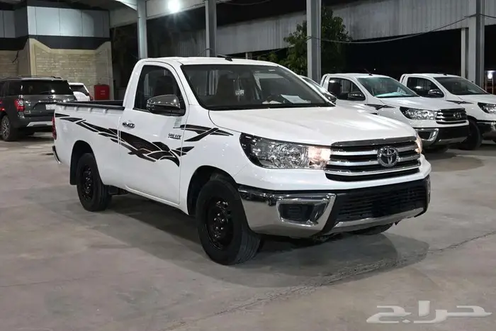 تويوتا هايلوكس 2022 بنزين غمارة GLX فل سعودي 3