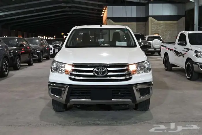 تويوتا هايلوكس 2022 بنزين غمارة GLX فل سعودي 2