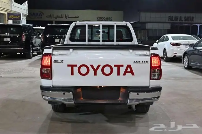 تويوتا هايلوكس 2022 بنزين غمارة GLX فل سعودي 7