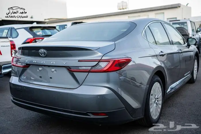 تويوتا كامري LE بنزين 2025 ب 120.200(شامل الضريبة) 6