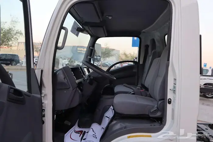 ايسوزو دينا شاص13طن و9.5طن و7.5طن 6طن و5طن و 4طن2025 سعودي 10