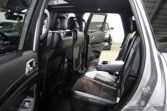 جراند شيروكي 2020 12