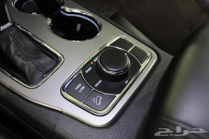 جراند شيروكي 2020 20