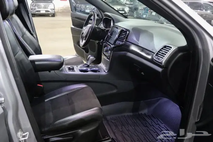 جراند شيروكي 2020 16