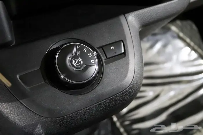 بيجو ترافلر 2021 17