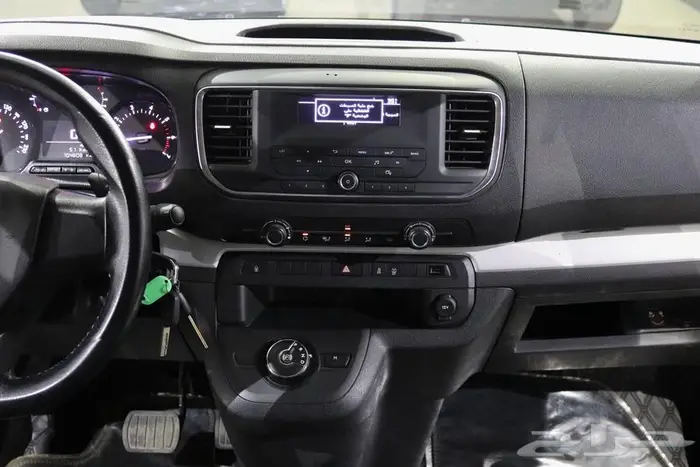 بيجو ترافلر 2021 19