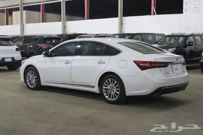 تويوتا افالون 2017 فل كامل ليميتد 7