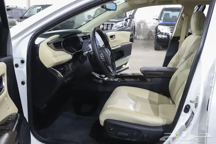 تويوتا افالون 2017 فل كامل ليميتد 11