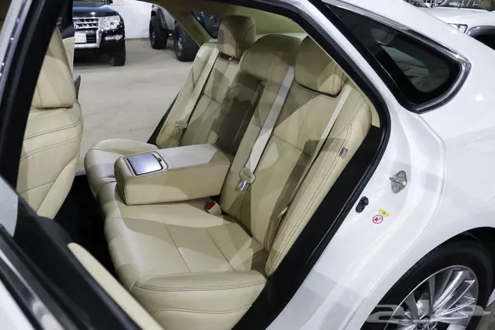 تويوتا افالون 2017 فل كامل ليميتد 16