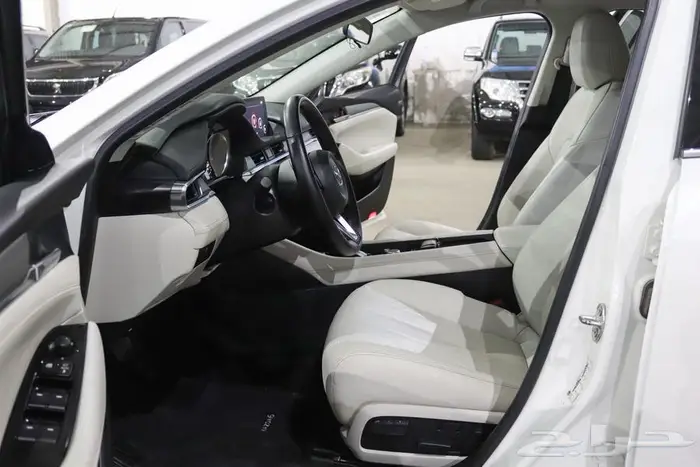 مازدا 6 نص فل 2022 11