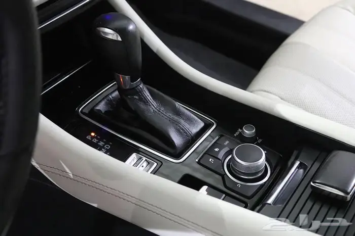 مازدا 6 نص فل 2022 22