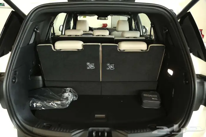 فورد ايفرست ليمتد 2025 مزايا أمان وثبات عالي لرحلاتك الطويلة 17