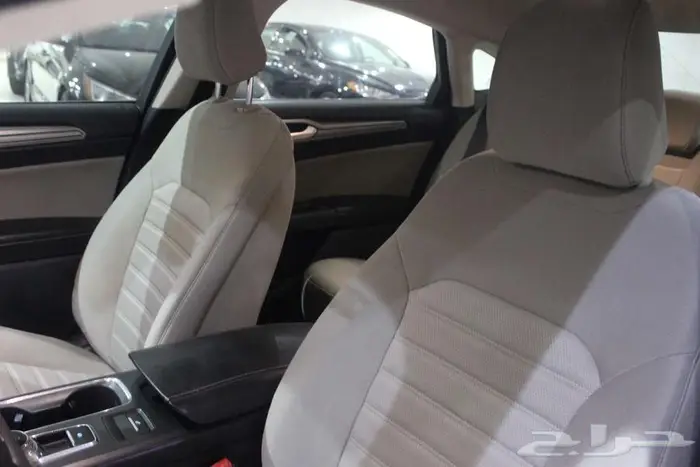 فيوجن 2020 ابيض بطاقة جمركية امريكي 51