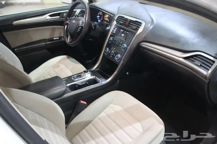 فيوجن 2020 ابيض بطاقة جمركية امريكي 25