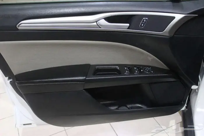 فيوجن 2020 ابيض بطاقة جمركية امريكي 40