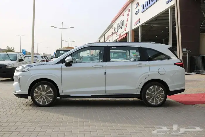 تويوتا فيلوز 2025 كاش وبنوك 9