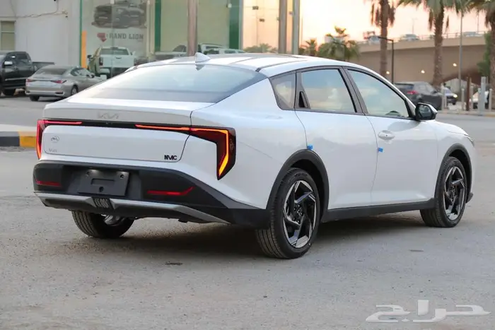 كيا كي 4 gls 2026 7