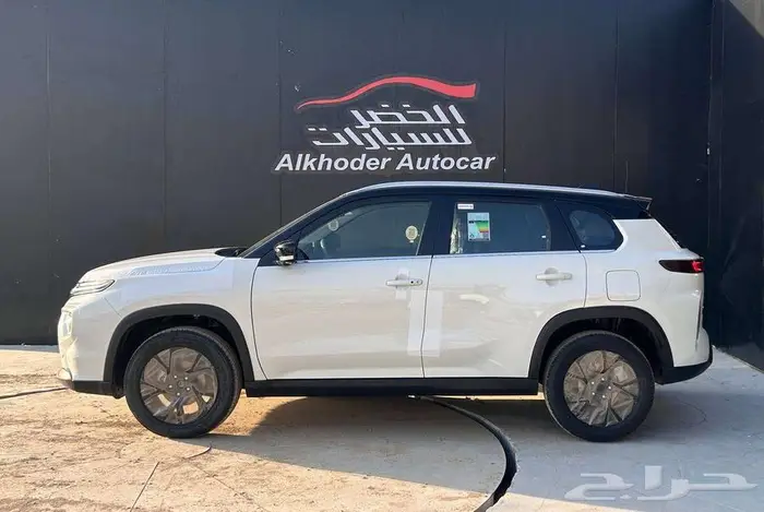 تويوتا اوربان كروزر GLX 2026 لدى شركة عبدالمجيد الخضر 2