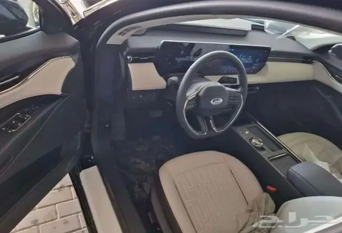 فورد تورس ترند 2026 4