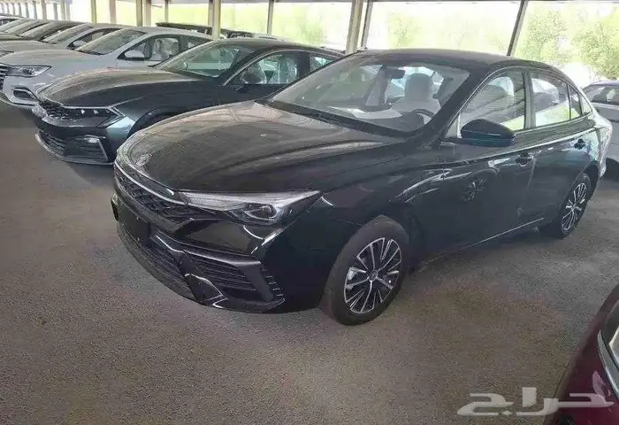 ام جي 5 ستاندر موديل 2025 12