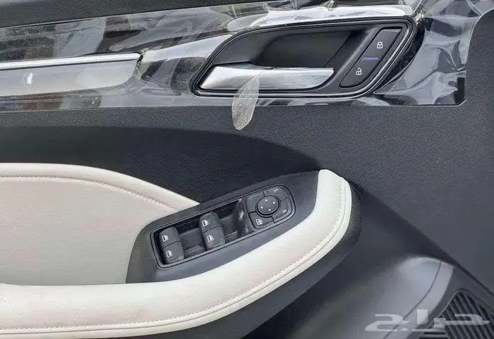 ام جي 5 ستاندر موديل 2025 21