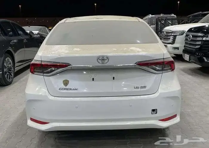 تويوتا كورولا XLI 1.6 بنزين بريمي 2025 4