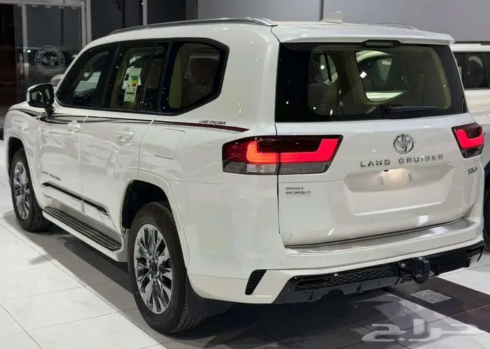 لاندكروزر جي اكس ار L5 خليجي بنزين رادار 2025 4