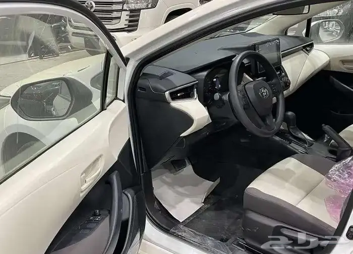 تويوتا كورولا XLI 1.6 بنزين بريمي 2025 6