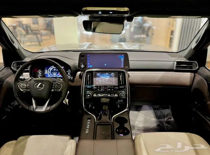 جيب لكزس LX600 2024 ماشي 3800 كم فقط 24