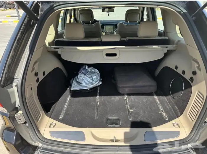 جراند شيروكى بحالة الوكالة للبدل 18