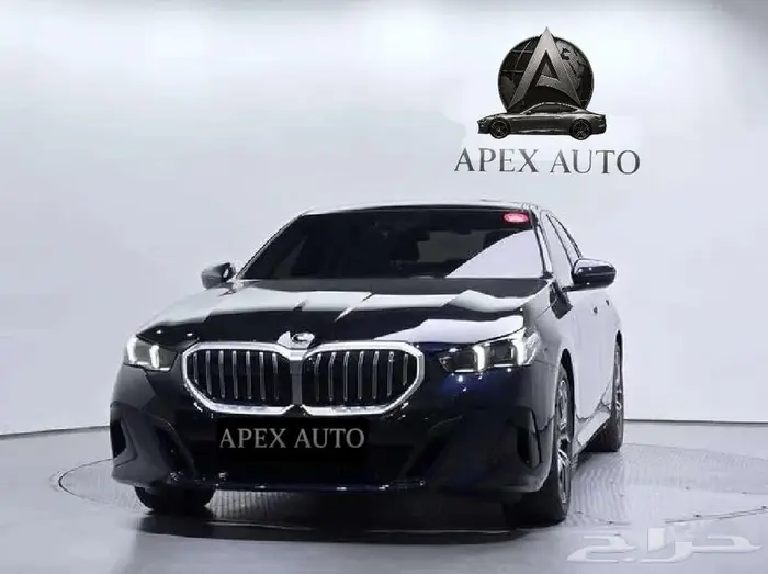 BMW 520I Mkit Sport 2025 داخلي كريستال 1