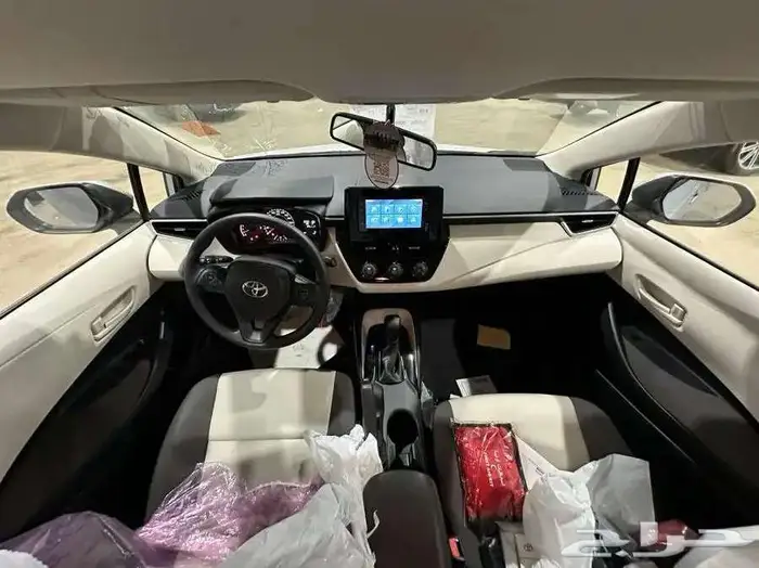 تويوتا كورولا استاندر ماكينة2.0 موديل 2025 11