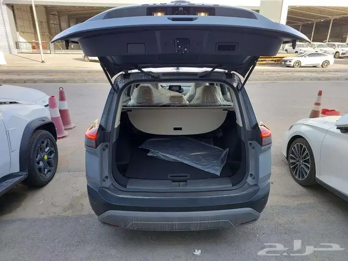 نيسان اكس تريل 5 مقاعد دفع رباعي ستاندر 2026 4