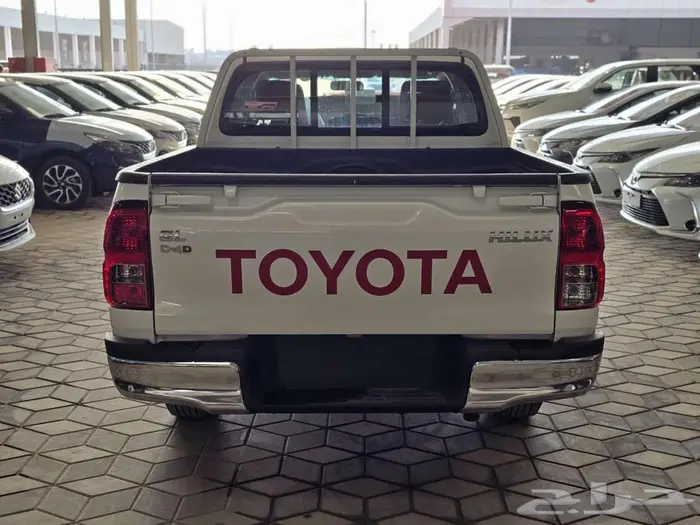 تويوتا هايلوكس غمارتين ديزل 2025 5