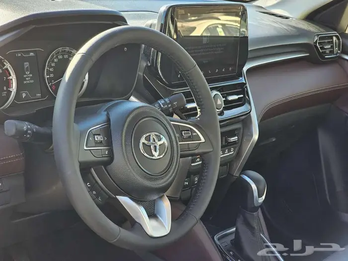 تويوتا اوربان فل كامل اقل سعر 1.9 نسبة البنك فقط 7