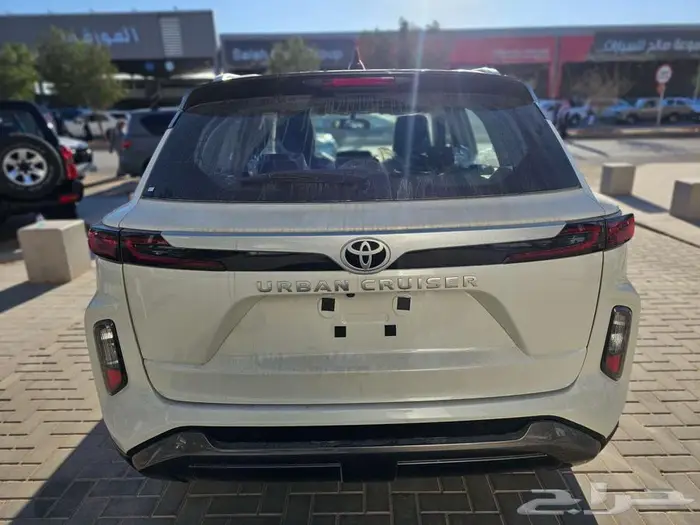 تويوتا اوربان فل كامل اقل سعر 1.9 نسبة البنك فقط 11