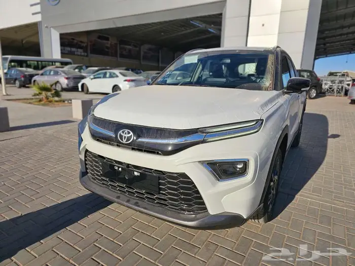 تويوتا اوربان فل كامل اقل سعر 1.9 نسبة البنك فقط 1