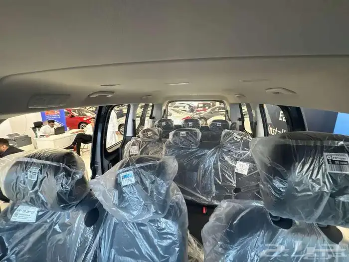 هيونداي ستاريا 9 راكب ديزل وبنزين 2025 كاش واقساط 5