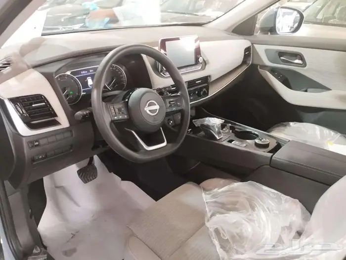 نيسان -اكس تريل 2025-ستاندر -دبل -وكيل سعودي 11