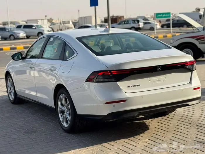 هوندا اكورد 2025 استاندر 4