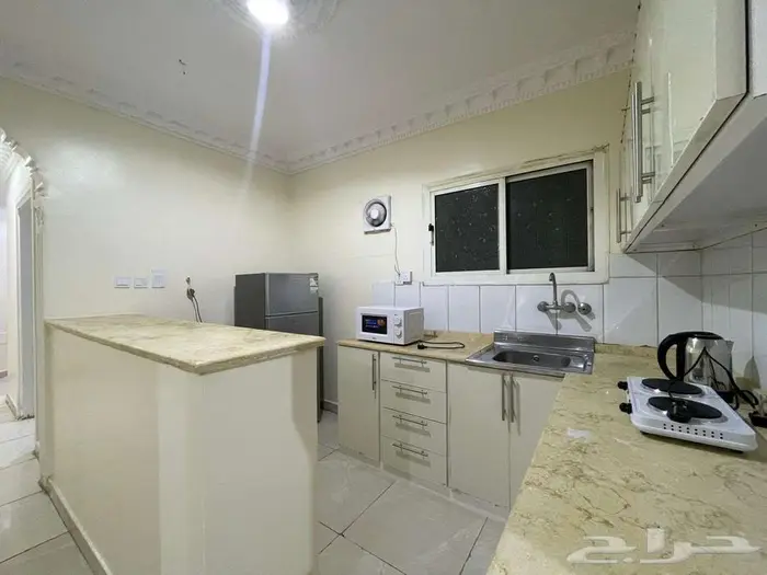 شقة مفروشة للإيجار الشهري و السنوي في جدة حي المروة 4