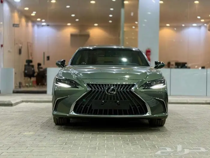 لكزس ES 300 HH موديل 2025 - عرض نهاية العام 13
